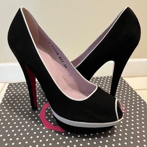 Peep Toe Platform Heels Sz 8 Black White Ursula Mascaro NIB Luxury